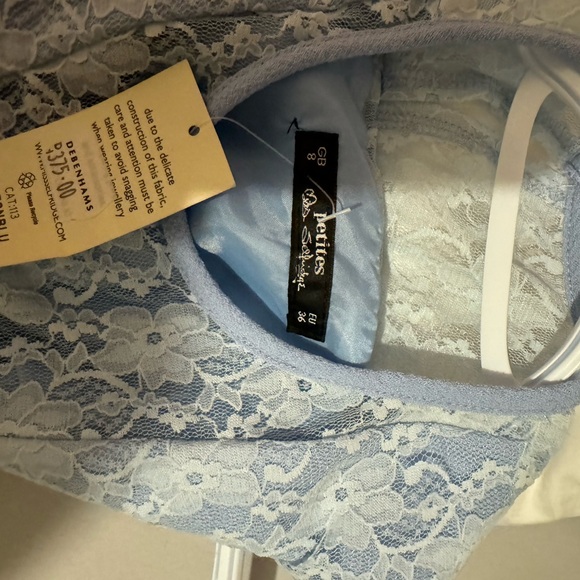 Petites Collection - Picture 3 of 3